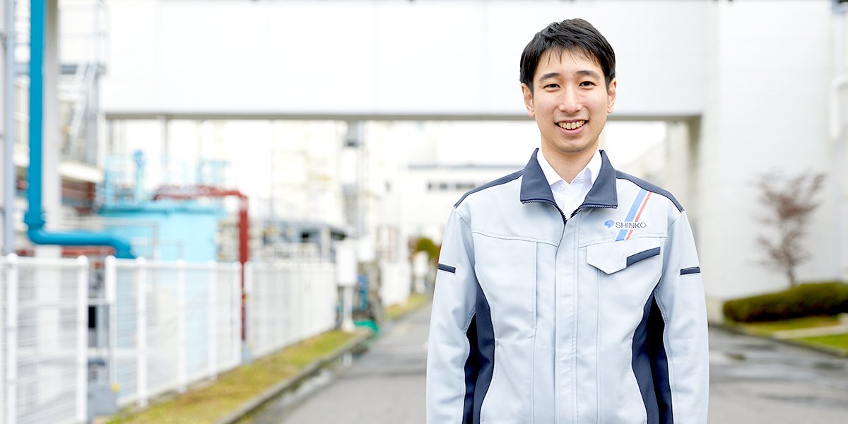写真：リードフレーム事業部門 回路・製品設計 J.I.